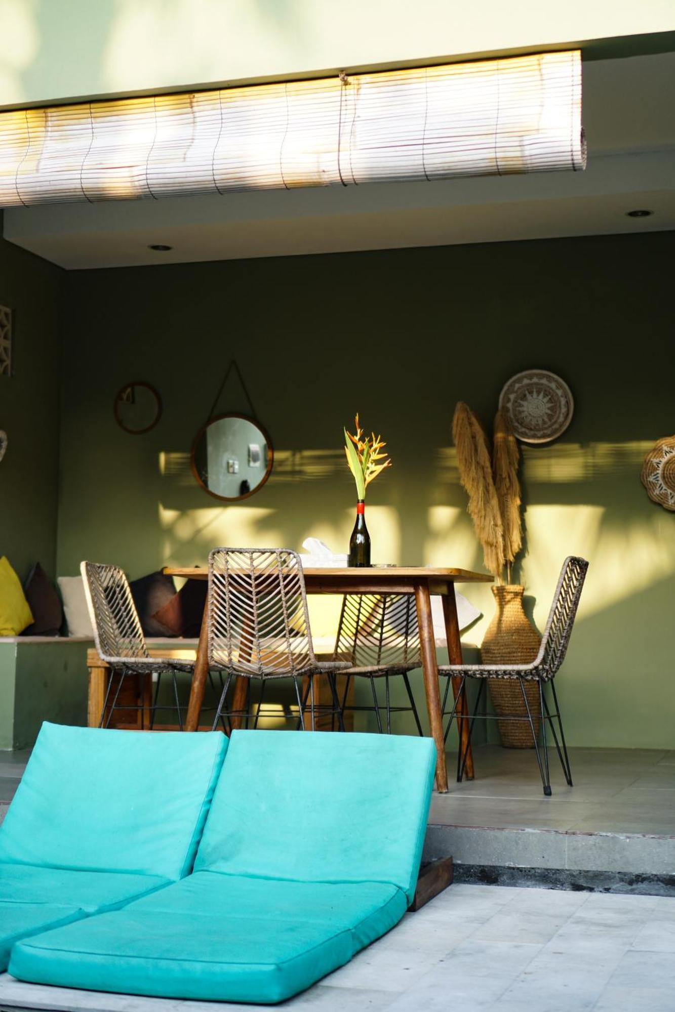 Kiki Village Bathtub And Living Room Canggu  Exterior photo