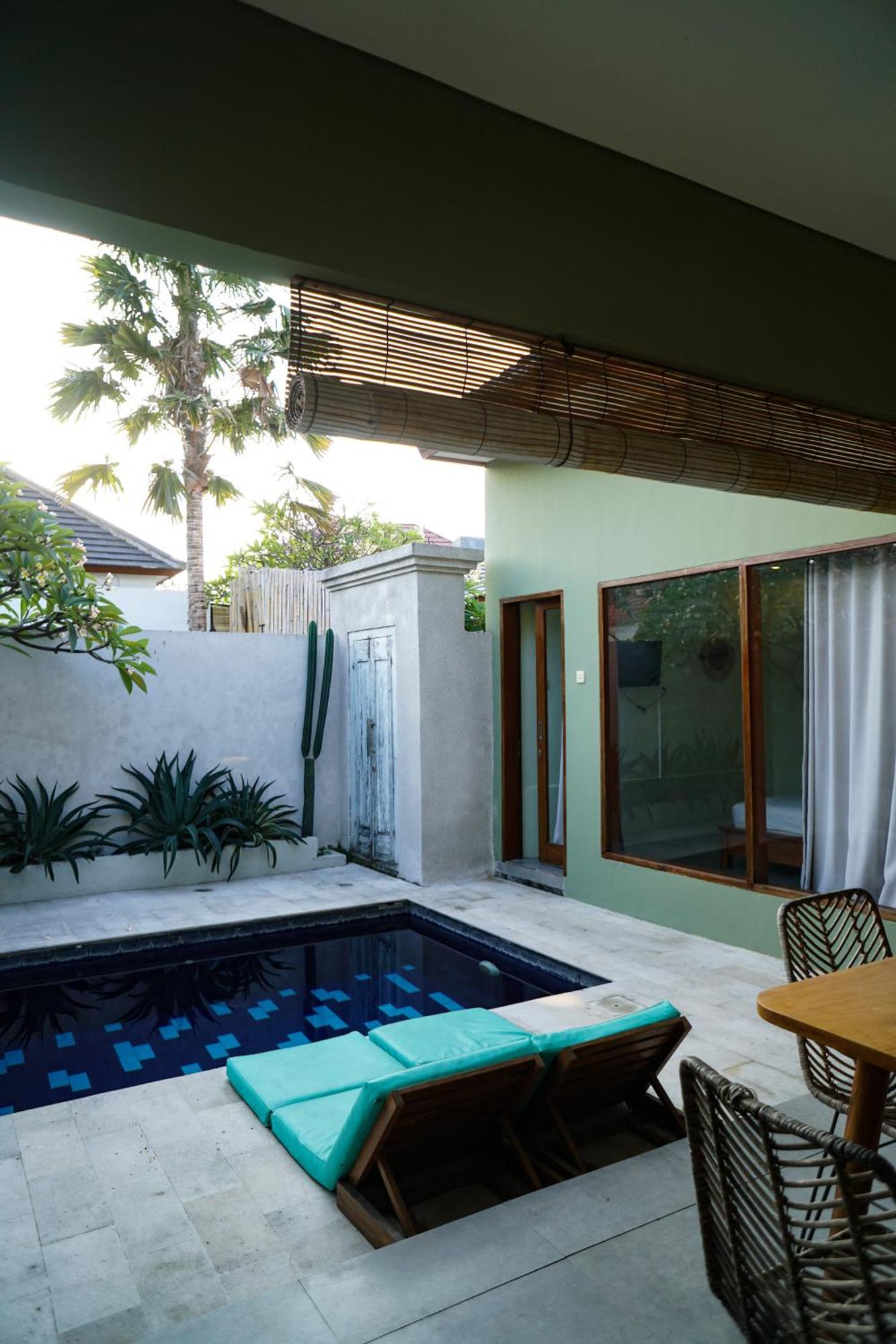 Kiki Village Bathtub And Living Room Canggu  Exterior photo